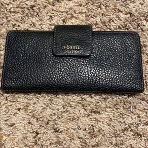 Fossil wallet